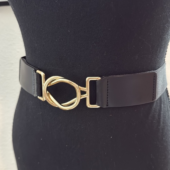 Banana Republic belt - Picture 2 of 5